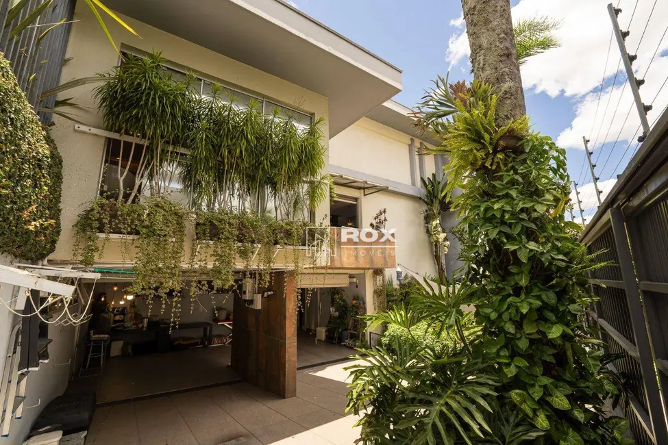 Foto 2 de Casa com 3 quartos à venda, 500m2 em Batel, Curitiba - PR