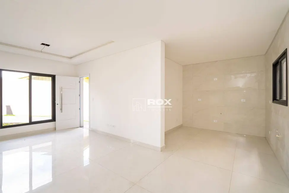 Sobrado com 3 quartos à venda, 40m2 em Boqueirão, Curitiba - PR - imagem 4 Foto 4 de Sobrado com 3 quartos à venda, 40m2 em Boqueirão, Curitiba - PR