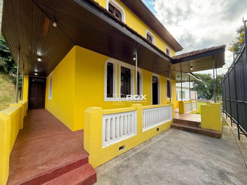 Foto 1 de Casa para alugar, 1390m2 em Santo Inácio, Curitiba - PR