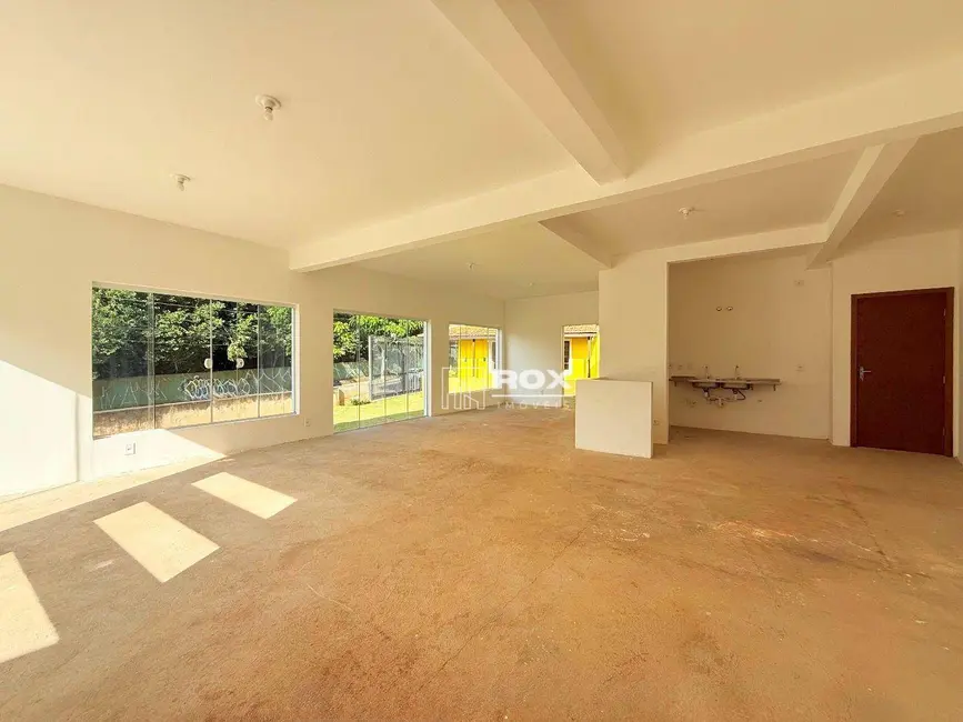 Foto 36 de Casa para alugar, 1390m2 em Santo Inácio, Curitiba - PR