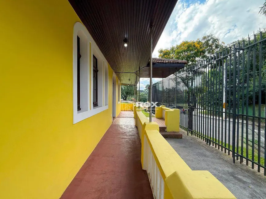 Foto 2 de Casa para alugar, 1390m2 em Santo Inácio, Curitiba - PR