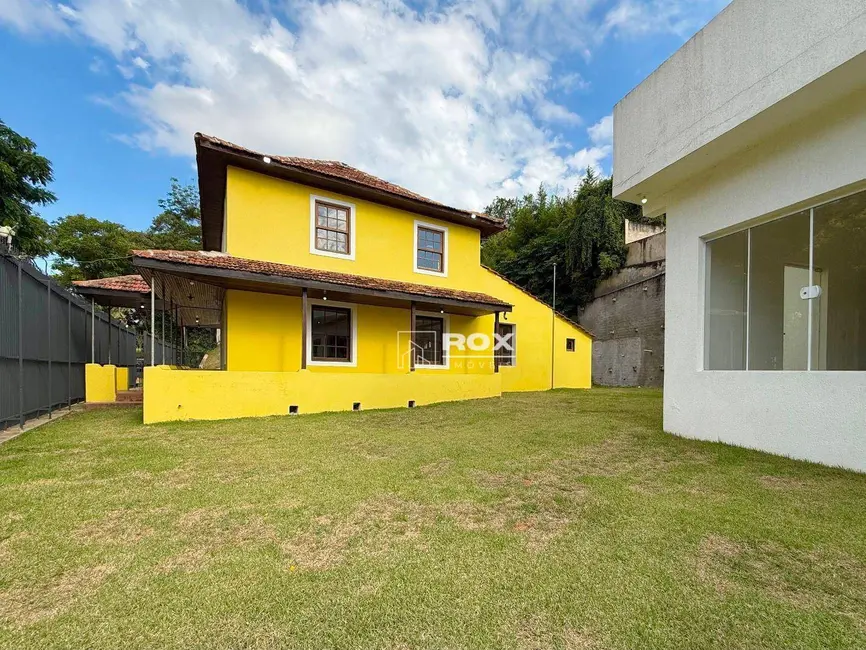 Foto 40 de Casa para alugar, 1390m2 em Santo Inácio, Curitiba - PR
