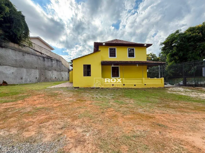 Foto 44 de Casa para alugar, 1390m2 em Santo Inácio, Curitiba - PR