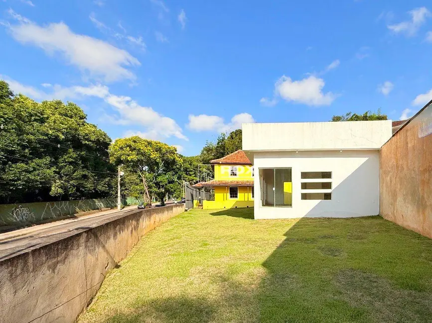 Foto 25 de Casa para alugar, 1390m2 em Santo Inácio, Curitiba - PR