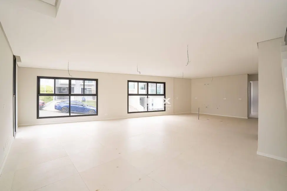 Casa de Condomínio com 3 quartos à venda, 242m2 em Abranches, Curitiba - PR - imagem 7 Foto 7 de Casa de Condomínio com 3 quartos à venda, 242m2 em Abranches, Curitiba - PR