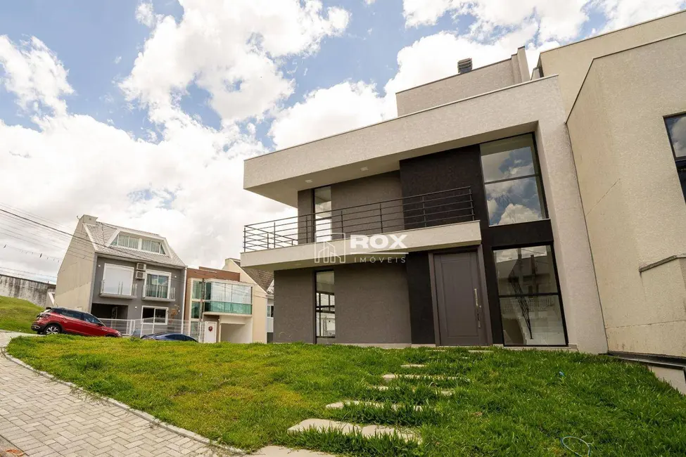 Casa de Condomínio com 3 quartos à venda, 242m2 em Abranches, Curitiba - PR - imagem 4 Foto 4 de Casa de Condomínio com 3 quartos à venda, 242m2 em Abranches, Curitiba - PR