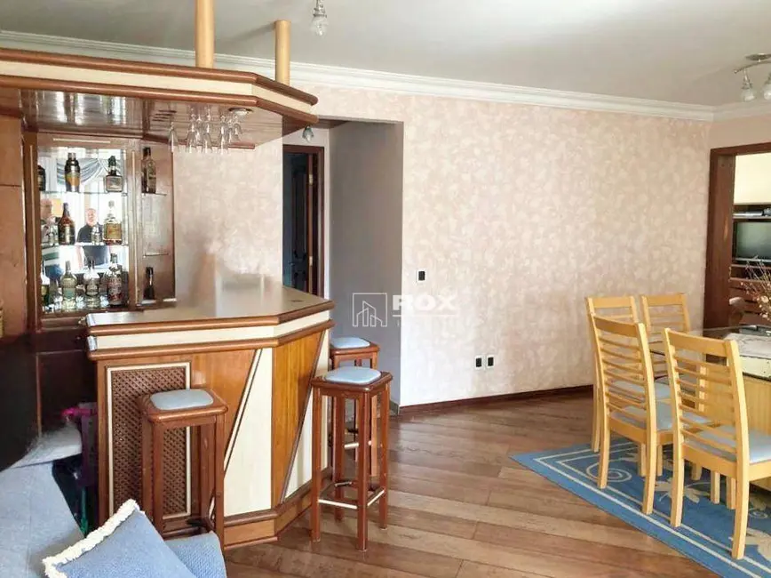 Foto 3 de Apartamento com 3 quartos à venda, 217m2 em Água Verde, Curitiba - PR