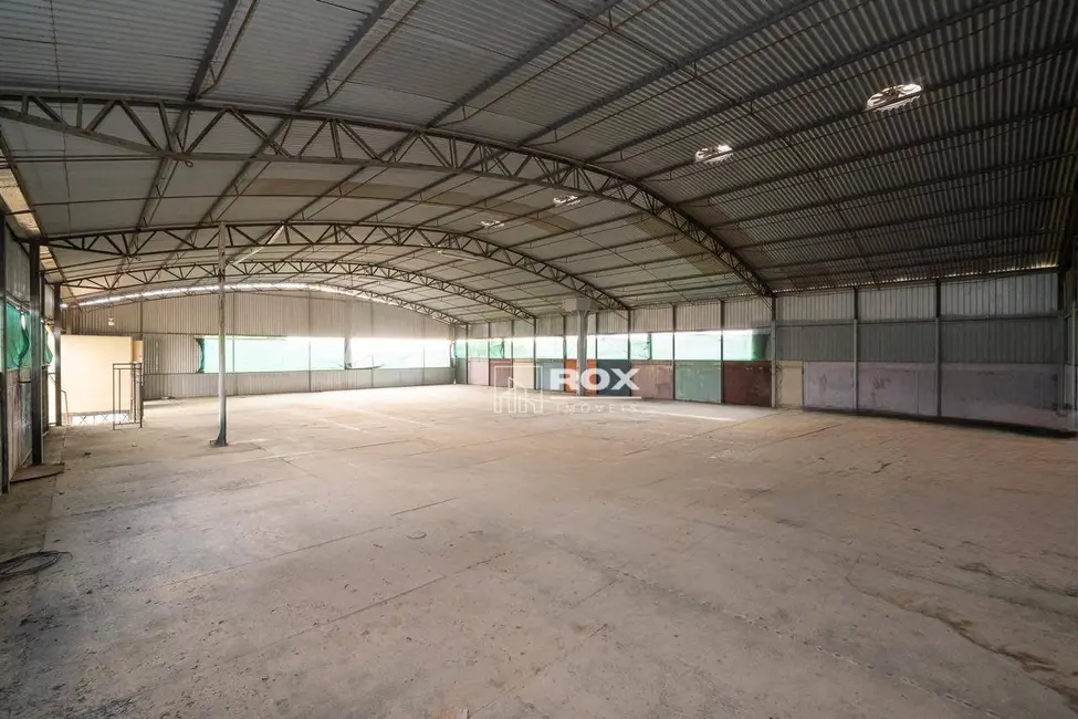 Armazém / Galpão à venda, 700m2 em Jardim Monte Santo, Almirante Tamandare - PR - imagem 6 Foto 6 de Armazém / Galpão à venda, 700m2 em Jardim Monte Santo, Almirante Tamandare - PR