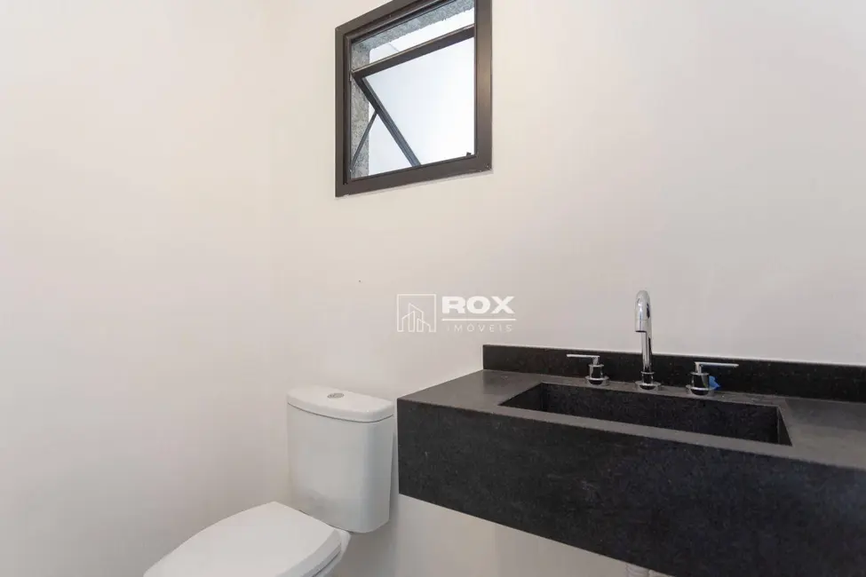 Sobrado com 3 quartos à venda, 141m2 em Pilarzinho, Curitiba - PR - imagem 8 Foto 8 de Sobrado com 3 quartos à venda, 141m2 em Pilarzinho, Curitiba - PR