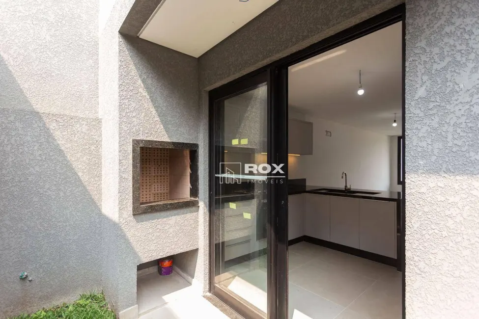 Sobrado com 3 quartos à venda, 141m2 em Pilarzinho, Curitiba - PR - imagem 9 Foto 9 de Sobrado com 3 quartos à venda, 141m2 em Pilarzinho, Curitiba - PR