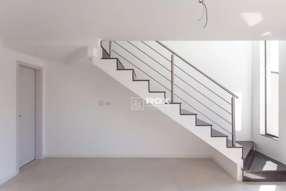 Sobrado com 3 quartos à venda, 116m2 em Atuba, Curitiba - PR - imagem 7 Foto 7 de Sobrado com 3 quartos à venda, 116m2 em Atuba, Curitiba - PR