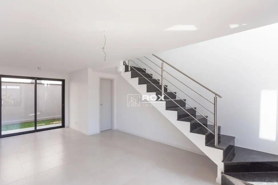 Sobrado com 3 quartos à venda, 116m2 em Atuba, Curitiba - PR - imagem 6 Foto 6 de Sobrado com 3 quartos à venda, 116m2 em Atuba, Curitiba - PR