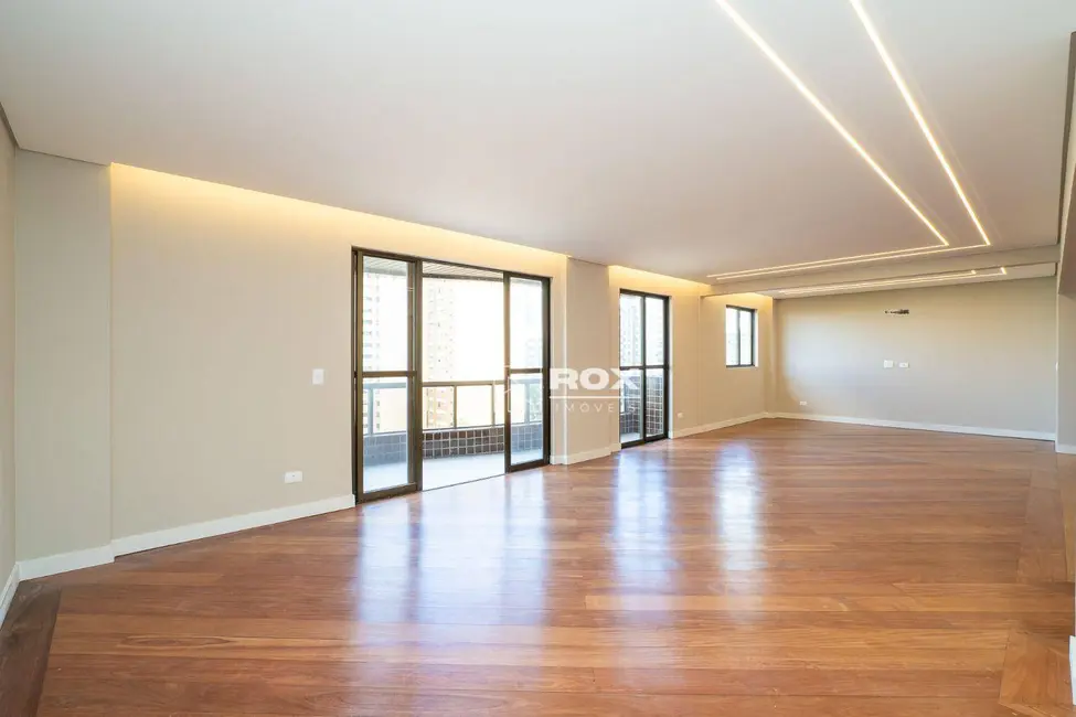 Apartamento com 3 quartos à venda, 233m2 em Rebouças, Curitiba - PR - imagem 5 Foto 5 de Apartamento com 3 quartos à venda, 233m2 em Rebouças, Curitiba - PR