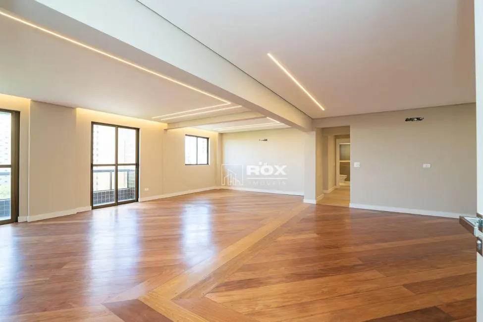 Apartamento com 3 quartos à venda, 233m2 em Rebouças, Curitiba - PR - imagem 3 Foto 3 de Apartamento com 3 quartos à venda, 233m2 em Rebouças, Curitiba - PR