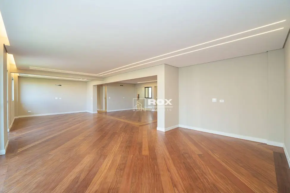 Apartamento com 3 quartos à venda, 233m2 em Rebouças, Curitiba - PR - imagem 6 Foto 6 de Apartamento com 3 quartos à venda, 233m2 em Rebouças, Curitiba - PR