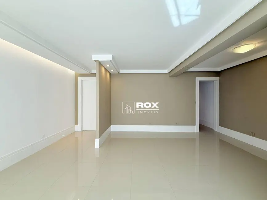 Foto 8 de Apartamento com 3 quartos para alugar, 253m2 em Batel, Curitiba - PR