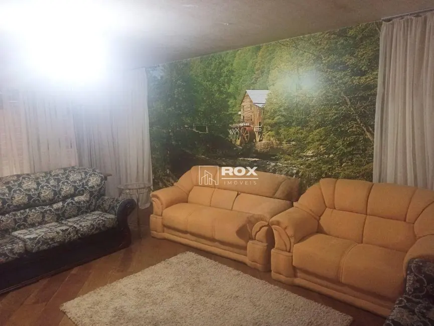 Casa com 3 quartos à venda, 1040m2 em Centro, Colombo - PR - imagem 7 Foto 7 de Casa com 3 quartos à venda, 1040m2 em Centro, Colombo - PR