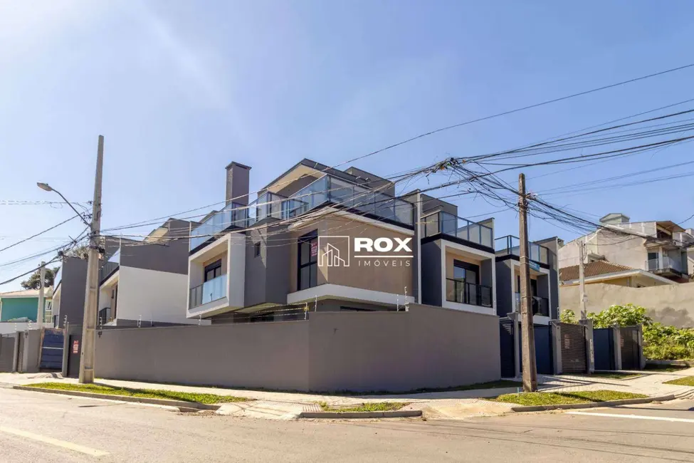 Sobrado com 3 quartos à venda, 139m2 em Pilarzinho, Curitiba - PR - imagem 1 Foto 1 de Sobrado com 3 quartos à venda, 139m2 em Pilarzinho, Curitiba - PR
