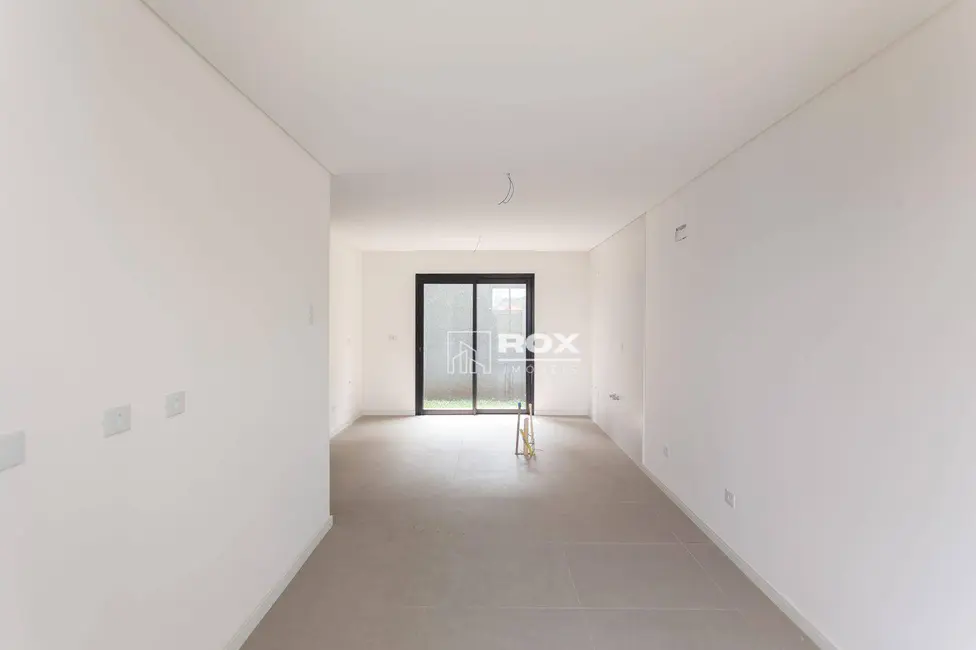 Sobrado com 3 quartos à venda, 139m2 em Pilarzinho, Curitiba - PR - imagem 6 Foto 6 de Sobrado com 3 quartos à venda, 139m2 em Pilarzinho, Curitiba - PR