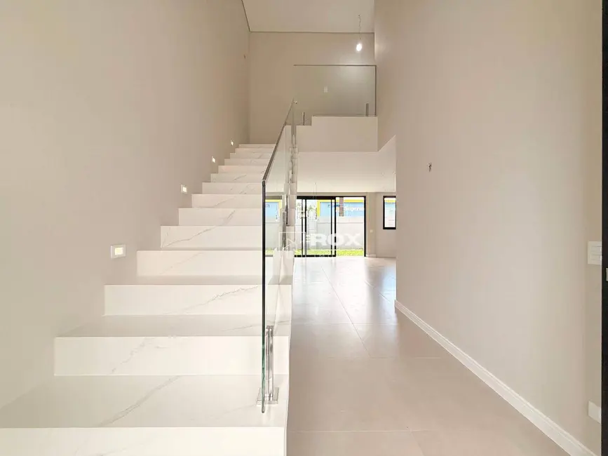 Foto 3 de Casa de Condomínio com 3 quartos à venda, 200m2 em Santa Cândida, Curitiba - PR