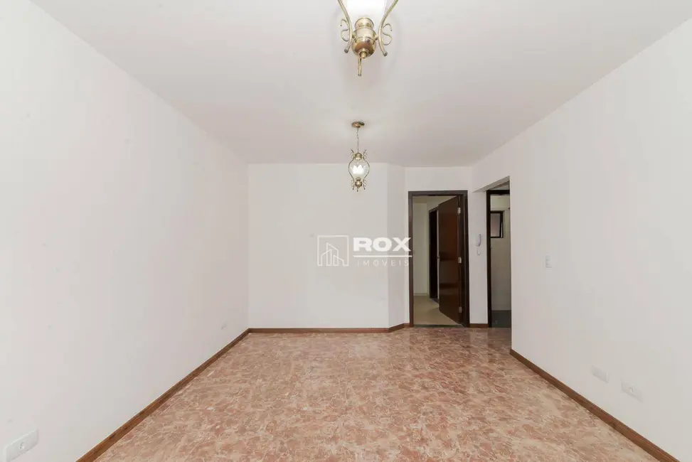 Foto 5 de Sobrado com 3 quartos à venda, 154m2 em Bom Jesus, Sao Jose Dos Pinhais - PR