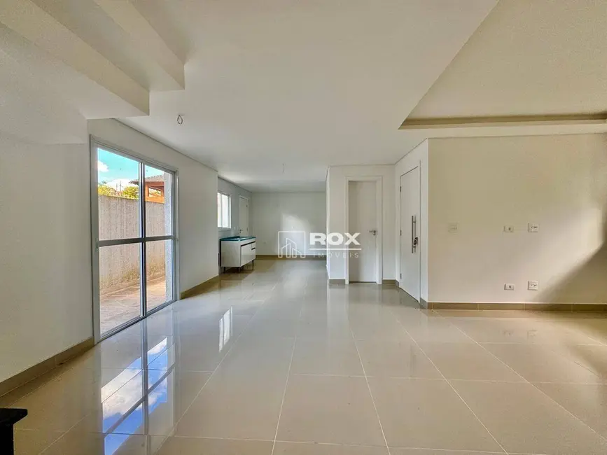 Foto 9 de Sobrado com 3 quartos à venda, 168m2 em Campo Comprido, Curitiba - PR