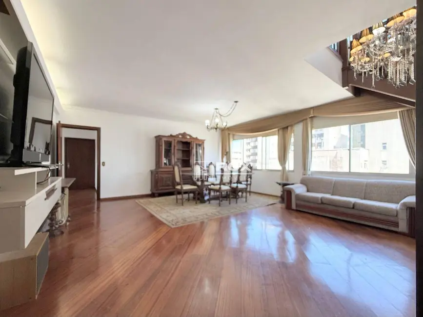 Foto 4 de Cobertura com 3 quartos à venda, 262m2 em Batel, Curitiba - PR