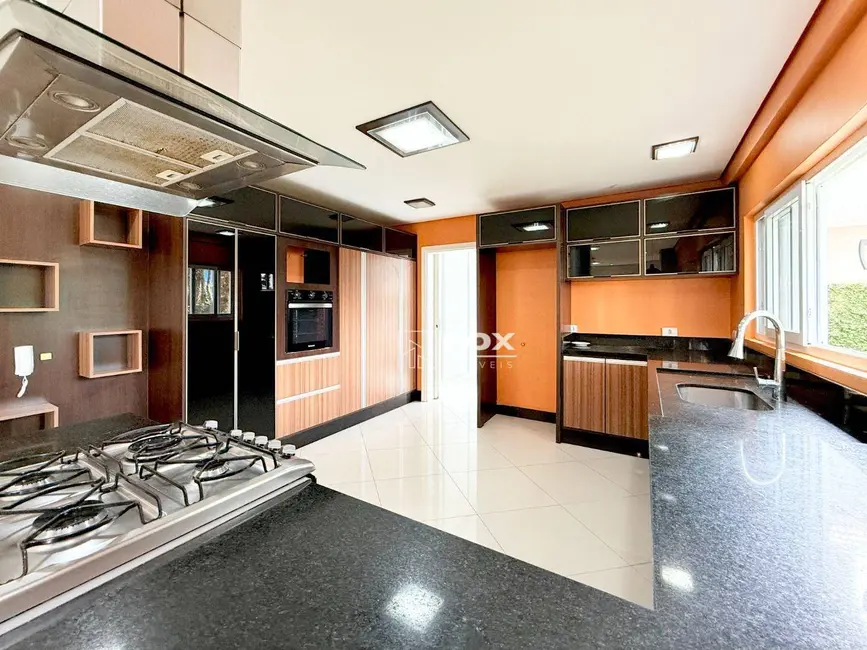 Foto 8 de Casa de Condomínio com 5 quartos para alugar, 737m2 em Cascatinha, Curitiba - PR