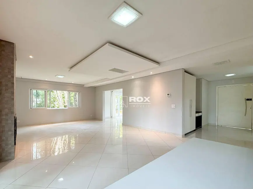 Foto 4 de Casa de Condomínio com 5 quartos para alugar, 737m2 em Cascatinha, Curitiba - PR