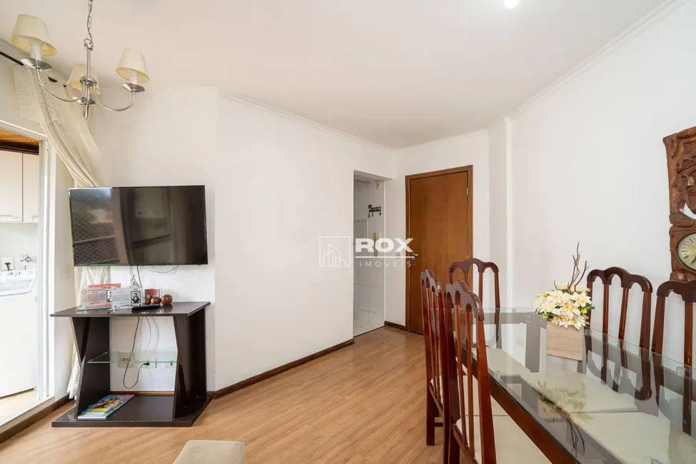 Foto 4 de Apartamento com 3 quartos à venda, 70m2 em Novo Mundo, Curitiba - PR