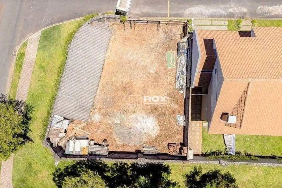 Foto 2 de Terreno / Lote à venda, 320m2 em Butiatuvinha, Curitiba - PR