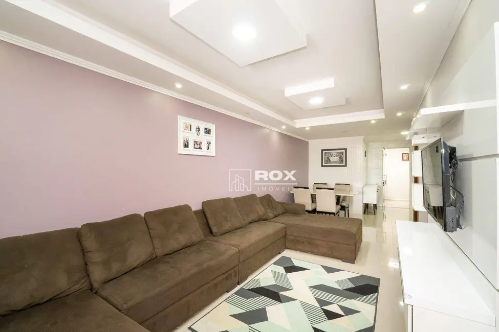 Foto 2 de Sobrado com 2 quartos à venda, 81m2 em Sítio Cercado, Curitiba - PR