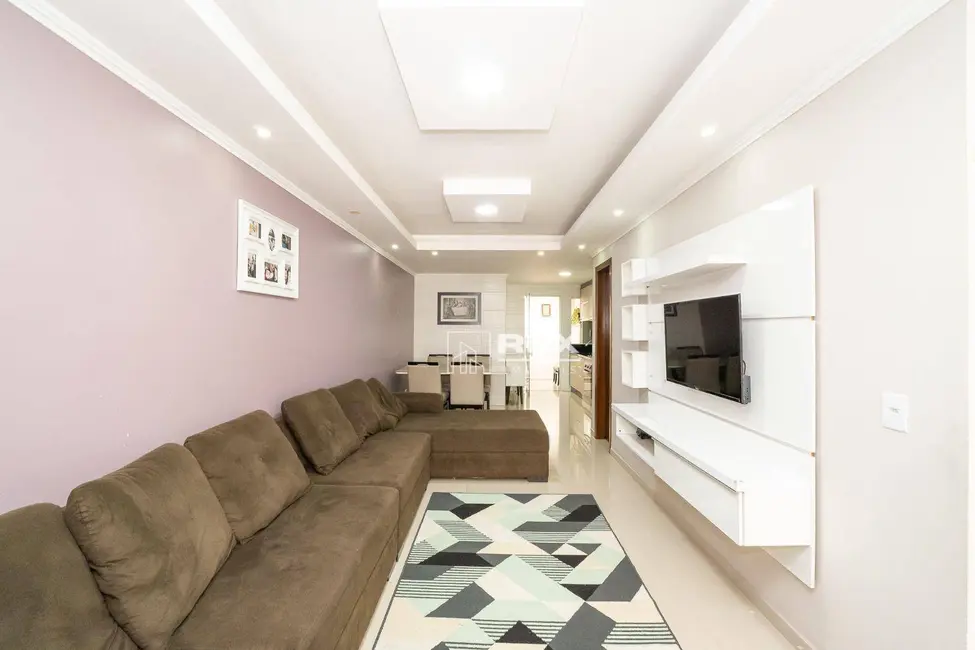 Sobrado com 2 quartos à venda, 81m2 em Sítio Cercado, Curitiba - PR - imagem 4 Foto 4 de Sobrado com 2 quartos à venda, 81m2 em Sítio Cercado, Curitiba - PR