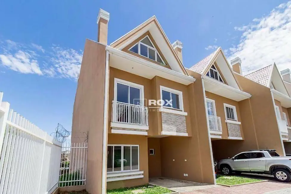 Foto 1 de Sobrado com 4 quartos à venda, 180m2 em São Braz, Curitiba - PR