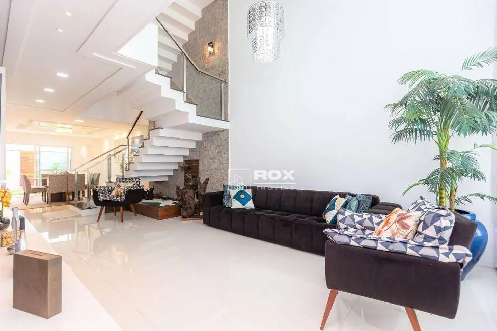 Foto 1 de Casa com 4 quartos à venda, 262m2 em Boqueirão, Curitiba - PR