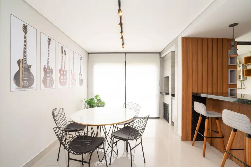 Sobrado com 3 quartos à venda, 75m2 em Butiatuvinha, Curitiba - PR - imagem 5 Foto 5 de Sobrado com 3 quartos à venda, 75m2 em Butiatuvinha, Curitiba - PR