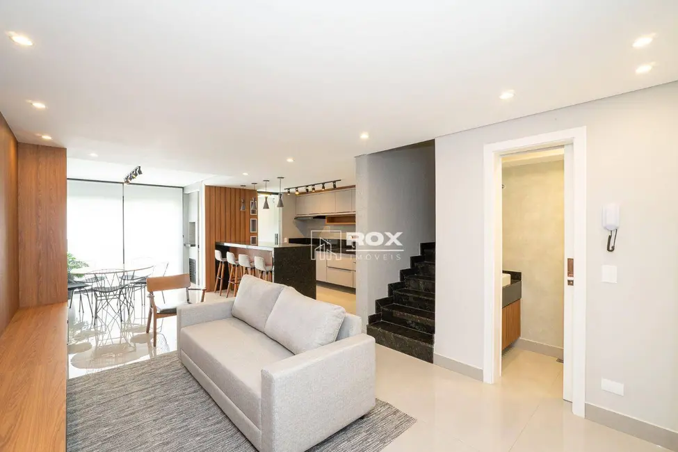 Sobrado com 3 quartos à venda, 75m2 em Butiatuvinha, Curitiba - PR - imagem 3 Foto 3 de Sobrado com 3 quartos à venda, 75m2 em Butiatuvinha, Curitiba - PR