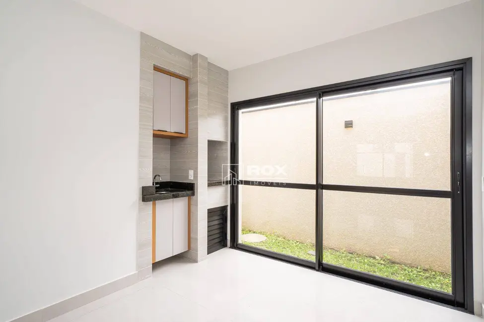 Sobrado com 3 quartos à venda, 75m2 em Butiatuvinha, Curitiba - PR - imagem 6 Foto 6 de Sobrado com 3 quartos à venda, 75m2 em Butiatuvinha, Curitiba - PR