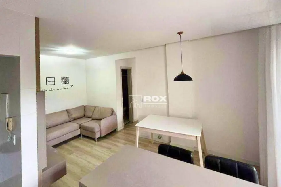 Apartamento com 2 quartos à venda, 64m2 em Santo Inácio, Curitiba - PR - imagem 5 Foto 5 de Apartamento com 2 quartos à venda, 64m2 em Santo Inácio, Curitiba - PR