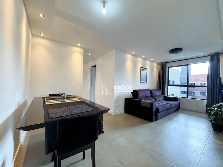 Apartamento com 3 quartos à venda, 110m2 em Santo Inácio, Curitiba - PR - imagem 2 Foto 2 de Apartamento com 3 quartos à venda, 110m2 em Santo Inácio, Curitiba - PR