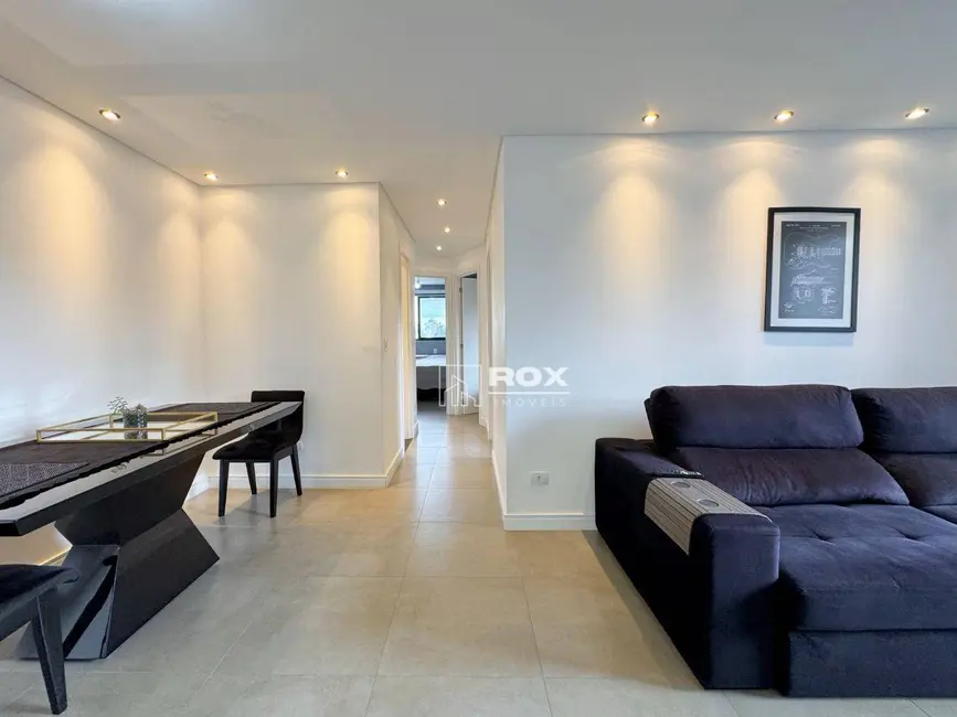 Apartamento com 3 quartos à venda, 110m2 em Santo Inácio, Curitiba - PR - imagem 3 Foto 3 de Apartamento com 3 quartos à venda, 110m2 em Santo Inácio, Curitiba - PR