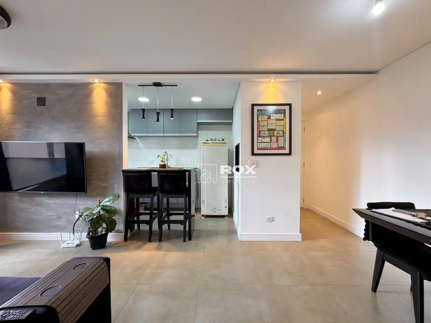 Apartamento com 3 quartos à venda, 110m2 em Santo Inácio, Curitiba - PR - imagem 8 Foto 8 de Apartamento com 3 quartos à venda, 110m2 em Santo Inácio, Curitiba - PR