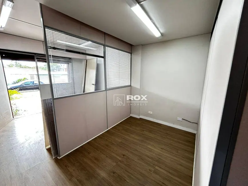 Sala Comercial para alugar, 27m2 em Bacacheri, Curitiba - PR - imagem 4 Foto 4 de Sala Comercial para alugar, 27m2 em Bacacheri, Curitiba - PR