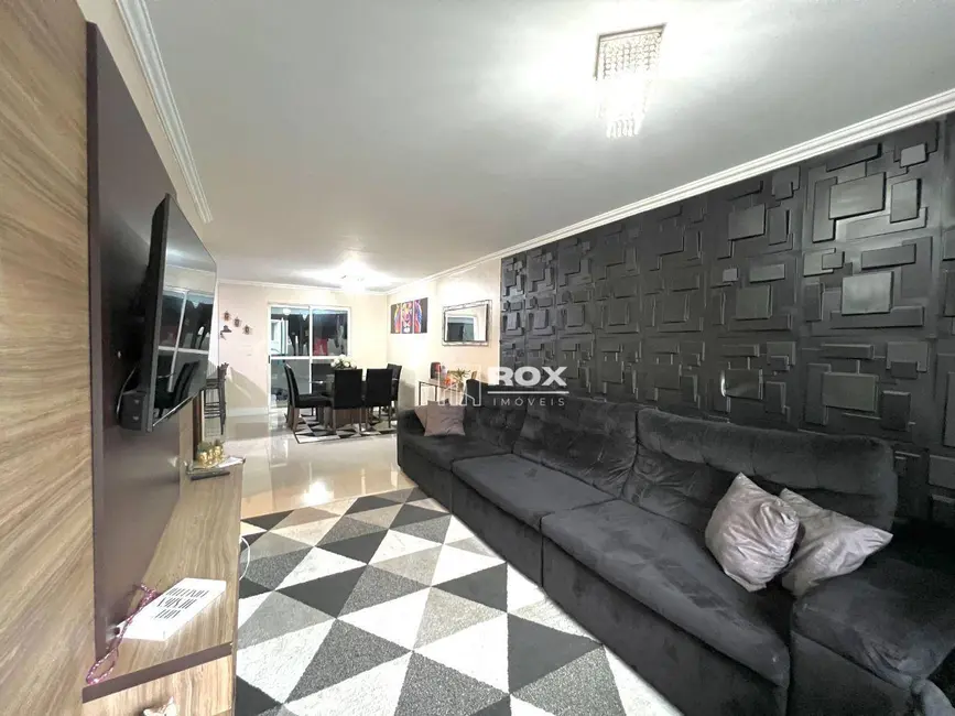 Foto 3 de Sobrado com 3 quartos à venda, 128m2 em Pinheirinho, Curitiba - PR