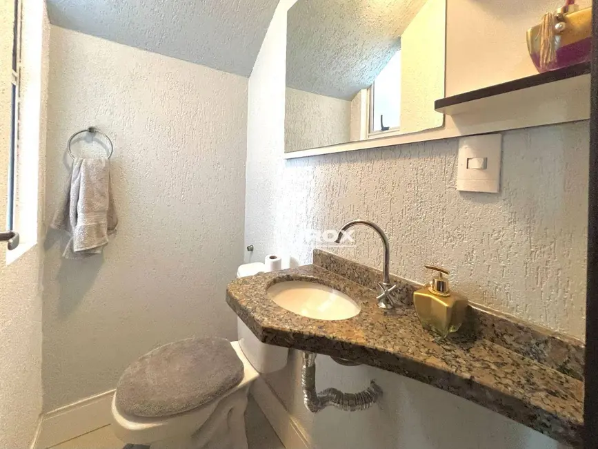 Foto 7 de Sobrado com 3 quartos à venda, 128m2 em Pinheirinho, Curitiba - PR