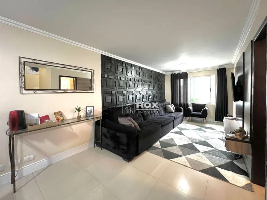 Foto 4 de Sobrado com 3 quartos à venda, 128m2 em Pinheirinho, Curitiba - PR