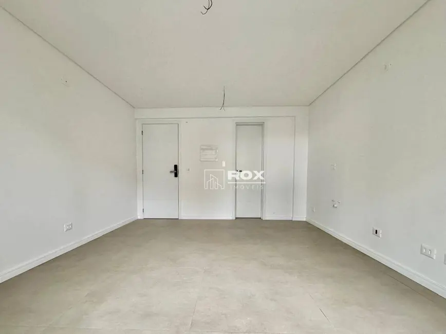 Foto 5 de Kitnet com 1 quarto à venda, 51m2 em Água Verde, Curitiba - PR