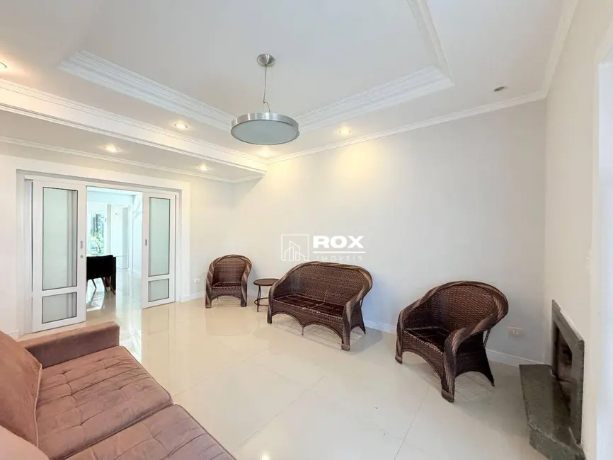 Casa de Condomínio com 5 quartos para alugar, 404m2 em Santa Felicidade, Curitiba - PR - imagem 9 Foto 9 de Casa de Condomínio com 5 quartos para alugar, 404m2 em Santa Felicidade, Curitiba - PR