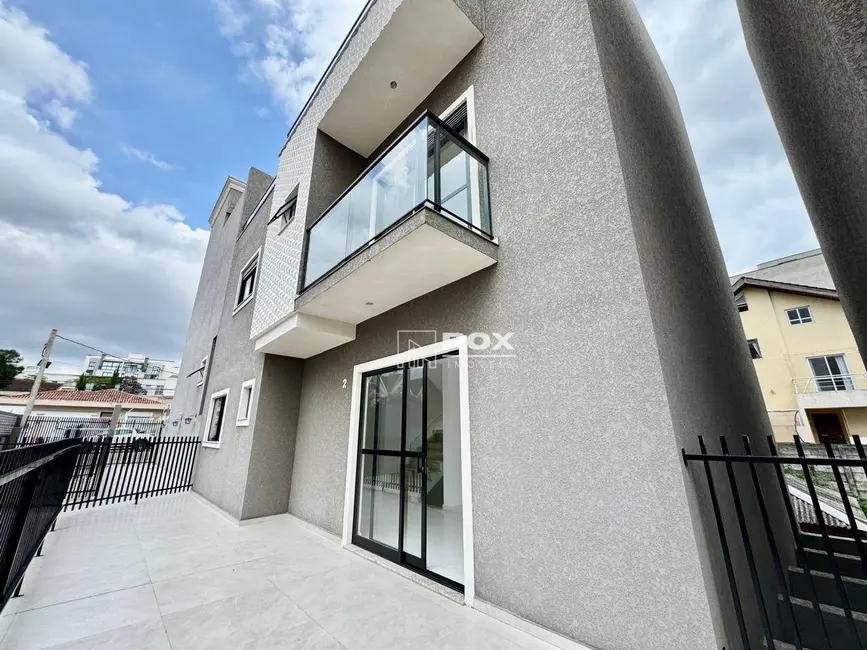 Foto 1 de Sobrado com 3 quartos para alugar, 175m2 em Vista Alegre, Curitiba - PR