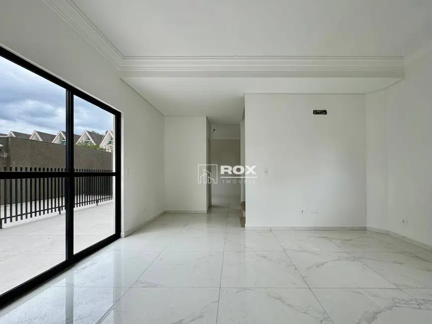 Foto 2 de Sobrado com 3 quartos para alugar, 175m2 em Vista Alegre, Curitiba - PR